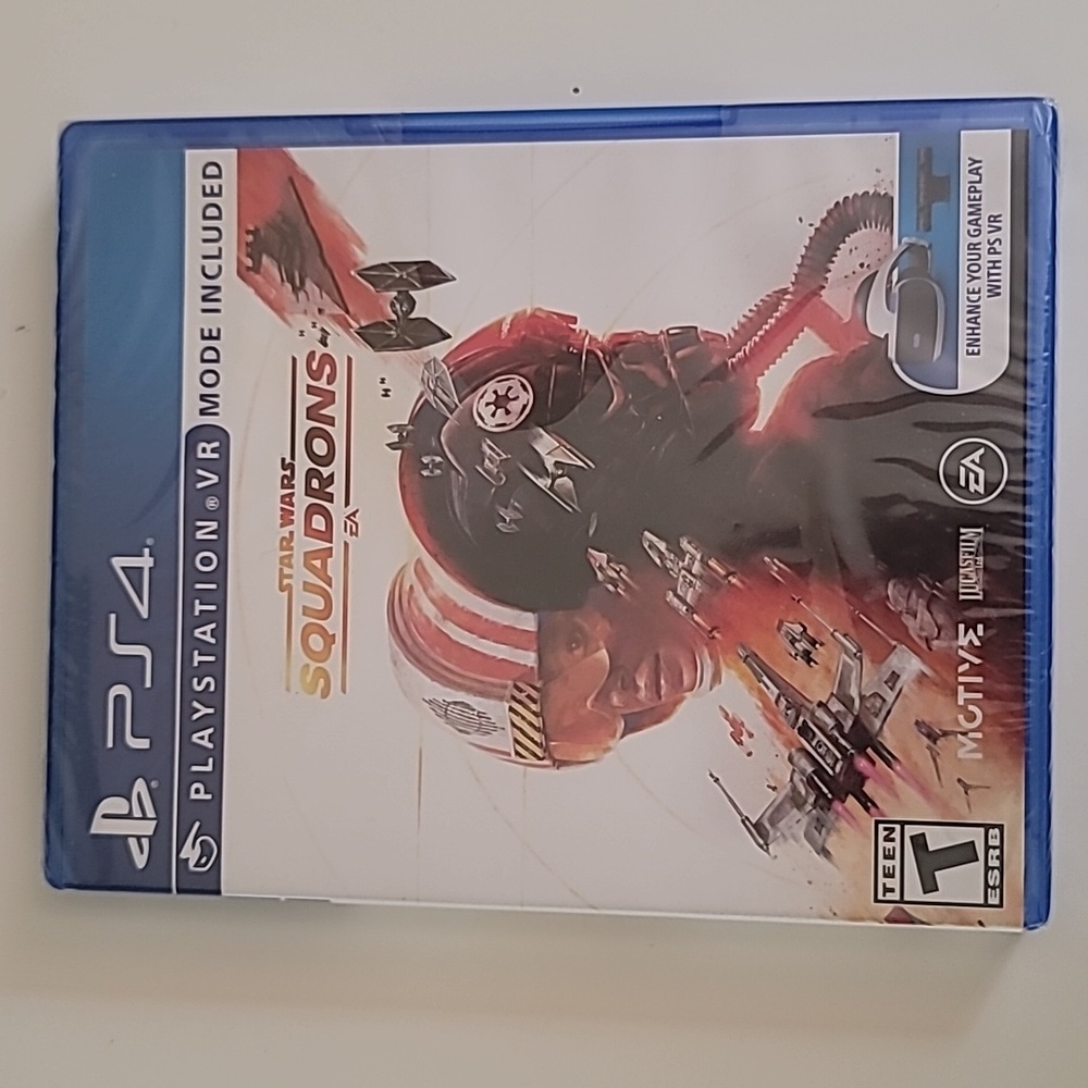 Playstation PS4 VR Mode Included Star Wars Squadrons Rated Teens Blu-ray Disc